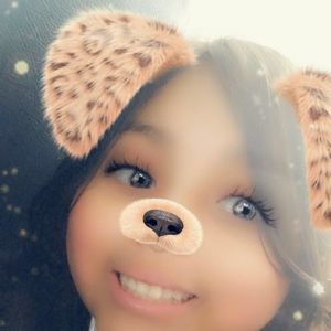 Meet your Posher, Daniela